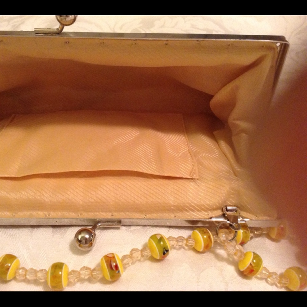 Purse - Picture 3 of 3